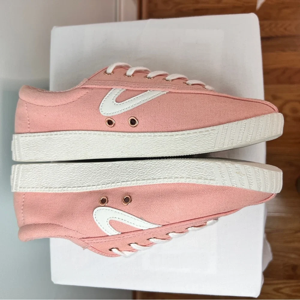 Tretorn Pink Canvas Sneakers | Women's Size 6.5